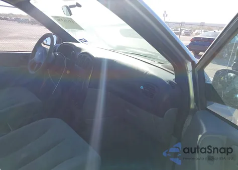 2005 Dodge Caravan Sxt z USA, uszkodzony, nr VIN 1D4GP45R85B129420